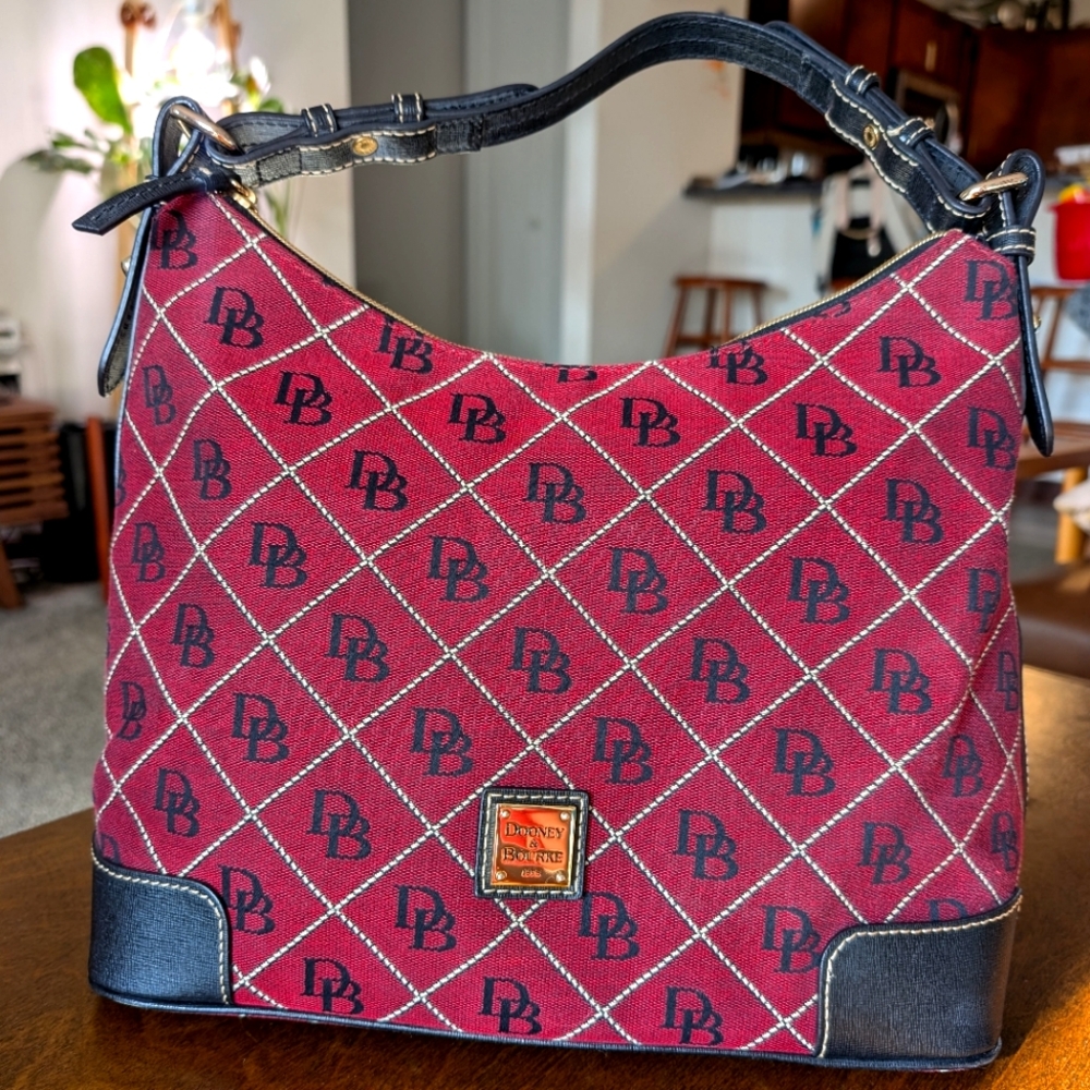 Dooney & Bourke - Maxi Quilt Large Erica